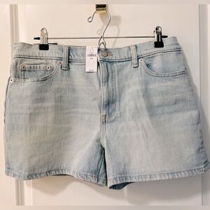 NWT Banana Republic Classic Denim Short - Size 10